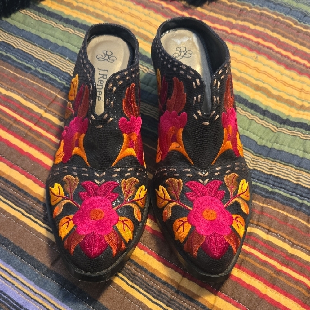 Roper Black Floral Embroidered Mules - Picture 4 of 7